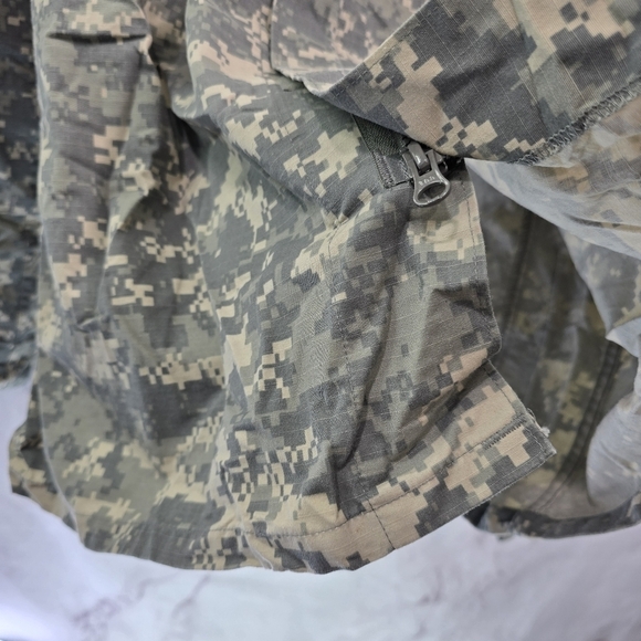 Military Jacket Mens medium short Digital Camo Desert Top Shirt Air Force Army - Picture 9 of 10